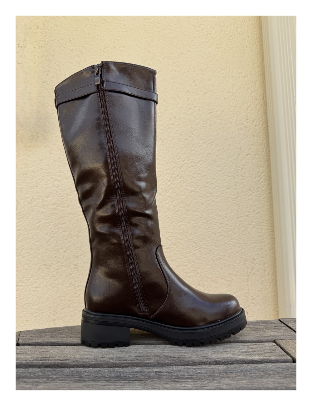 Botas caña alta con hebilla Sesia Brown