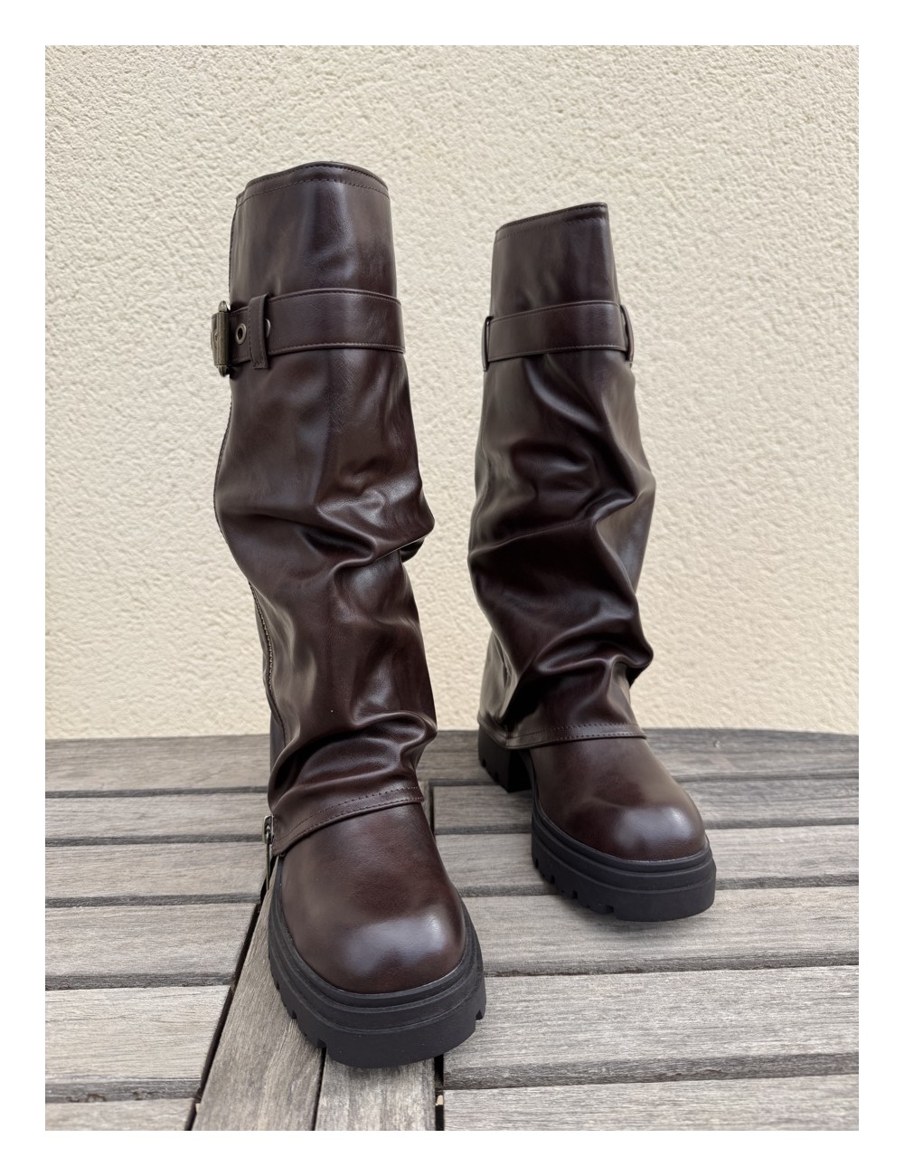 Bota con plataforma y punta redonda Mantua Brown