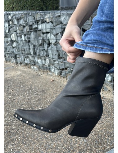 Botines Cowboy con Tacon y tachuelas Plateados Fiesse Grey Noir