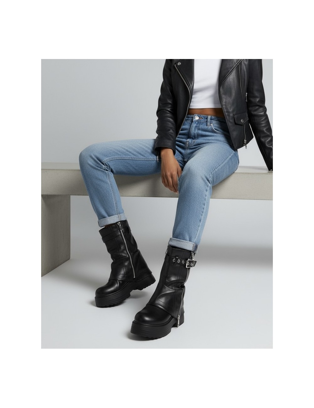 Botas Bikers con cierre y hebilla Lazio Noir