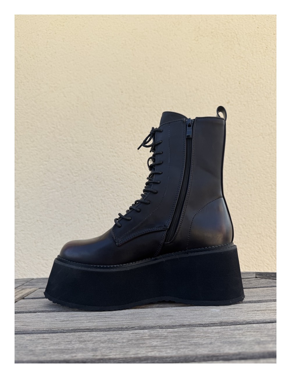 Botas militares con plataforma Frosi Tinto