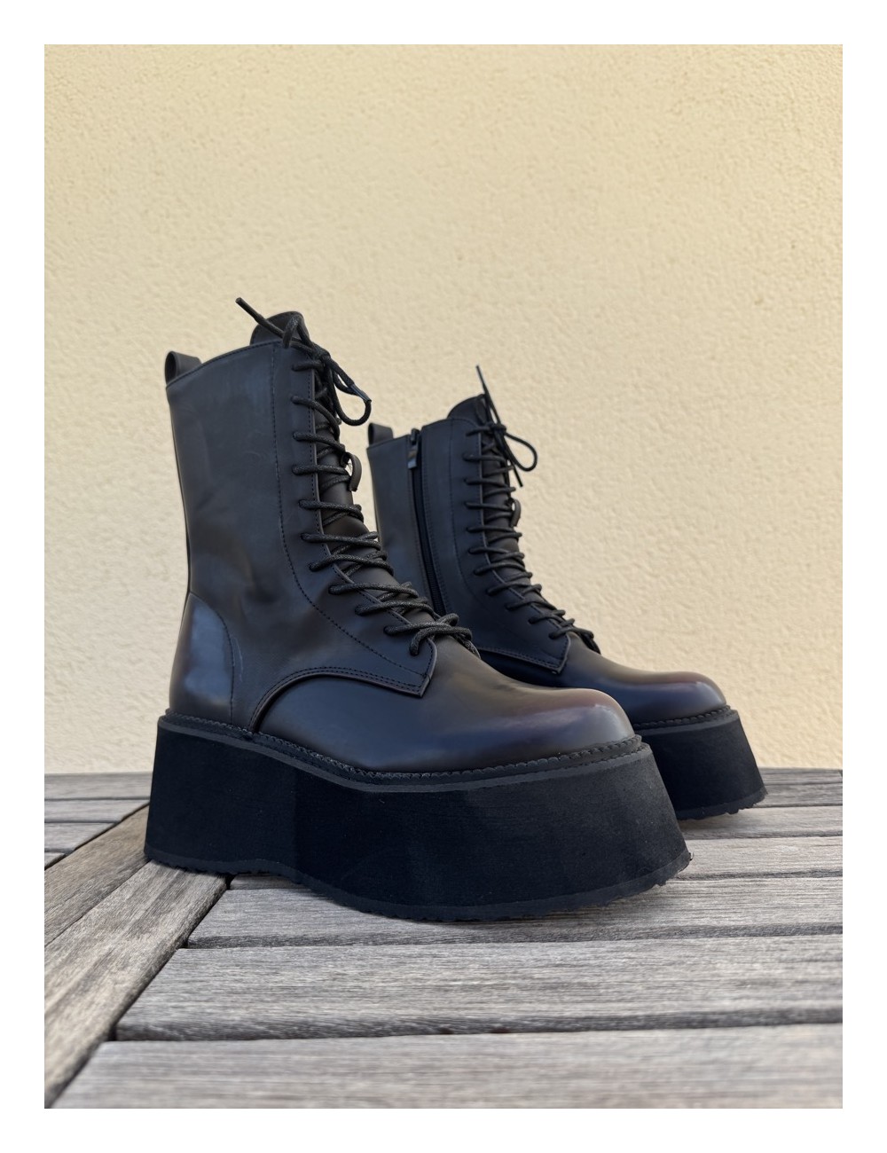 Botas militares con plataforma Frosi Tinto