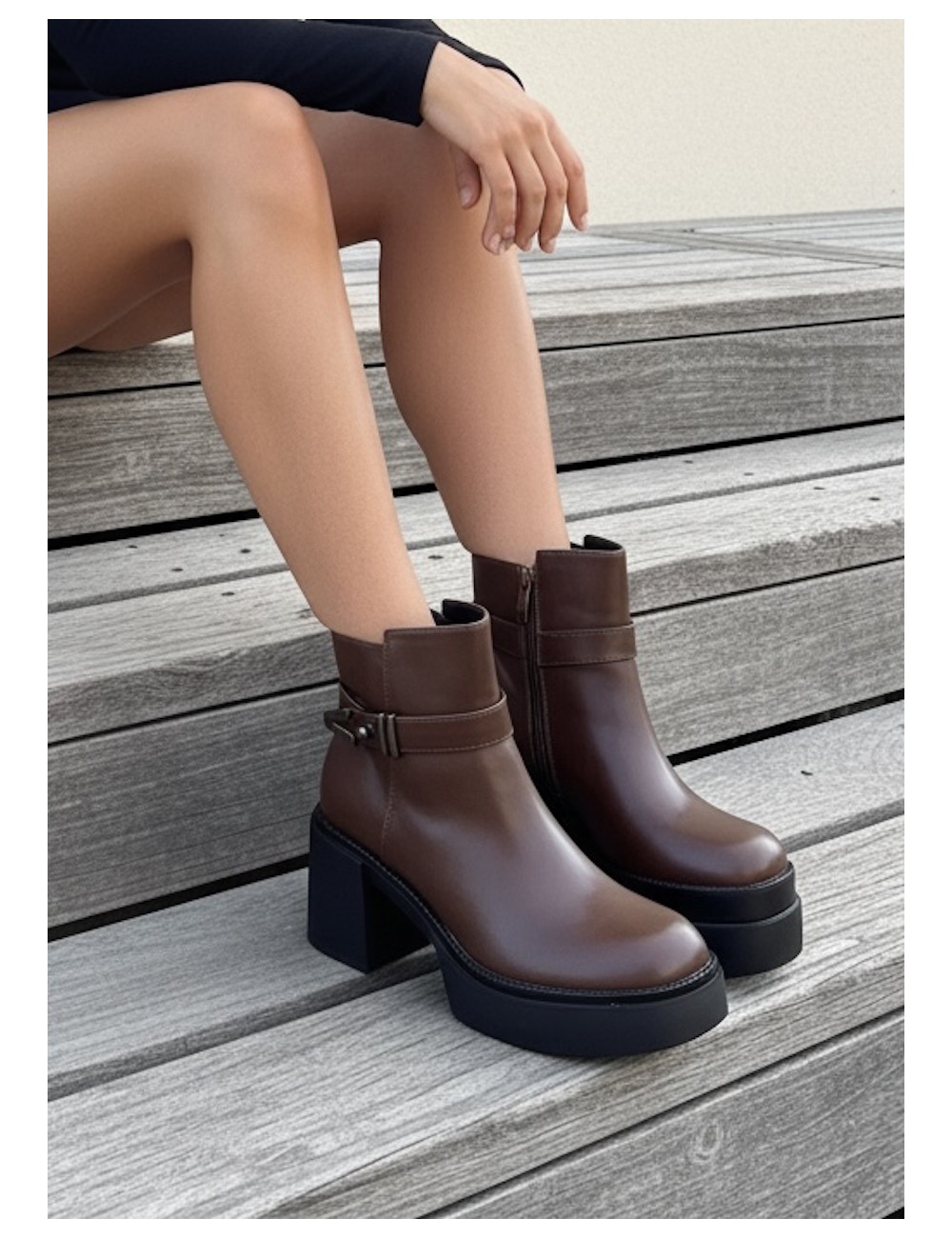 Botas con tacon grueso y cremallera Treviso Brown