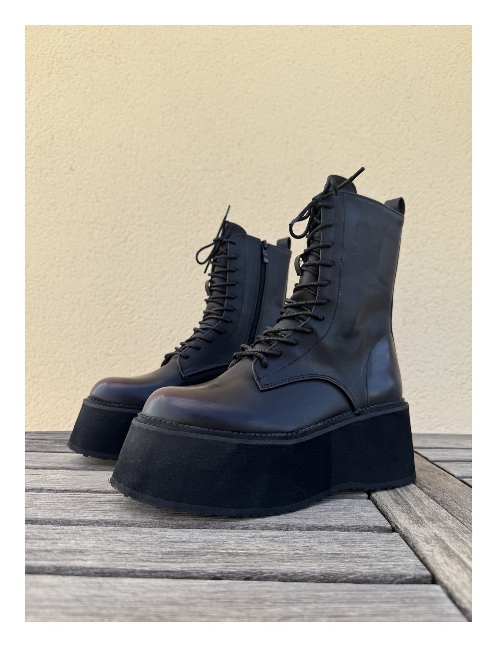 Botas militares con plataforma Frosi Tinto