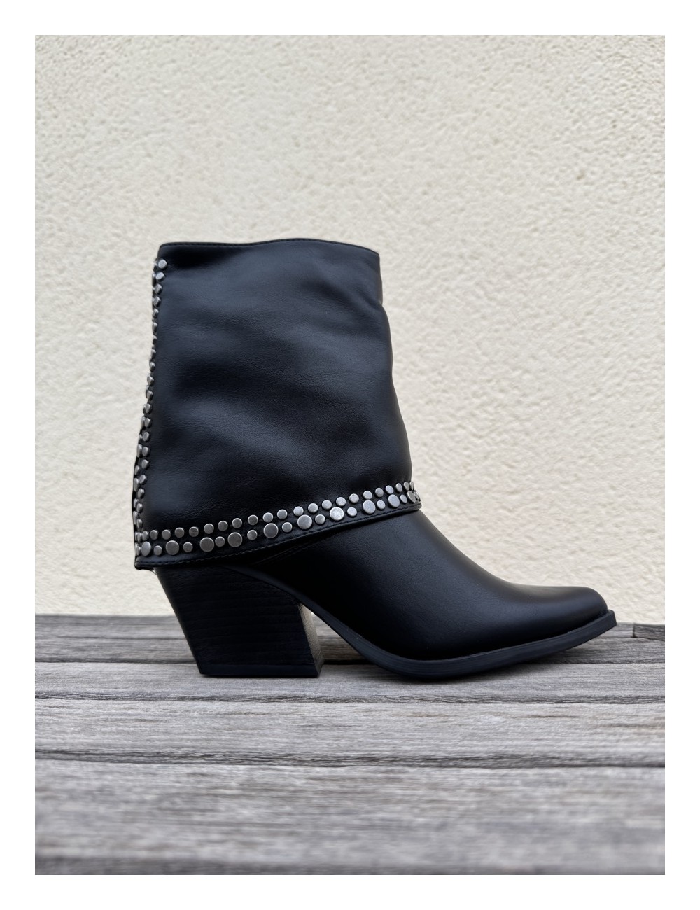 Botas cowboy con tachuelas Ballerina Noir