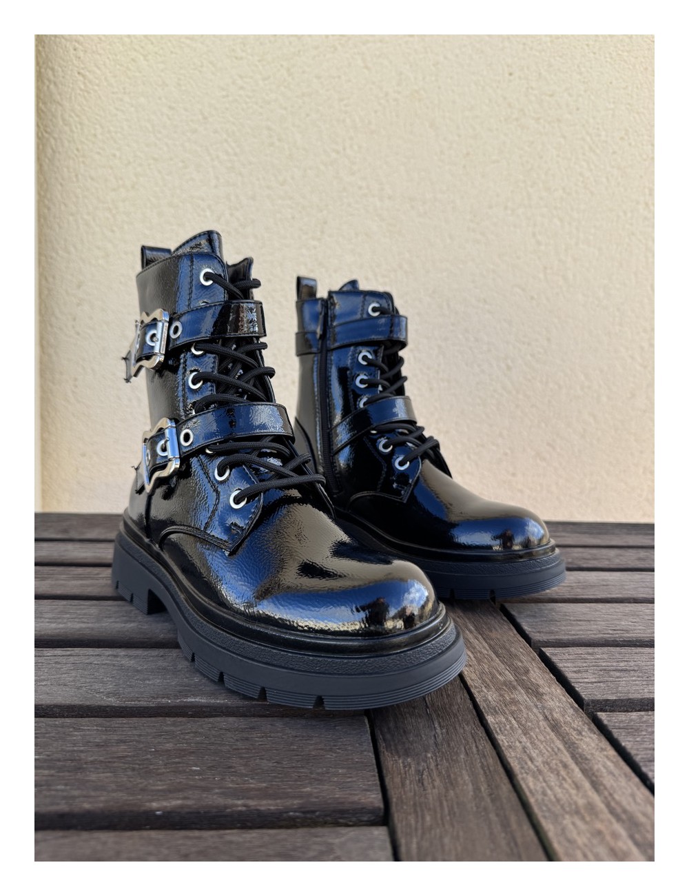 Botas de charol con doble Hebilla Tenno Noir