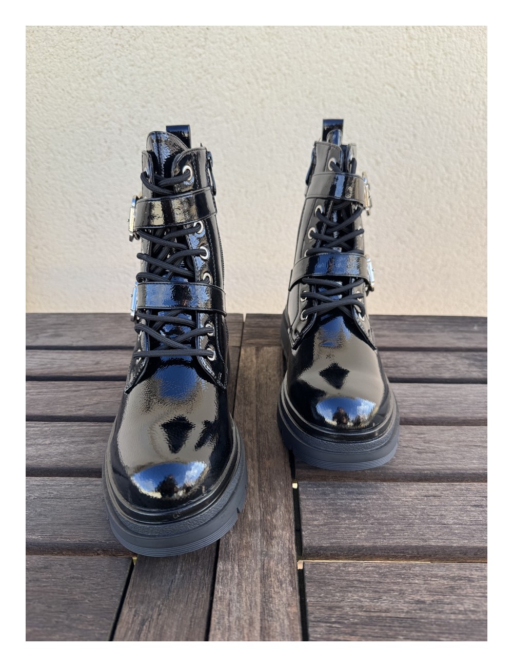 Botas de charol con doble Hebilla Tenno Noir