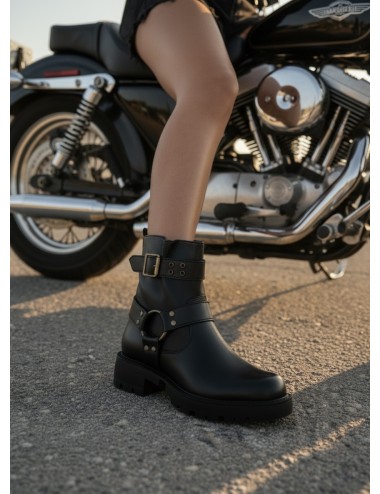 Botas con hebillas y tachuelas Luzza Noir