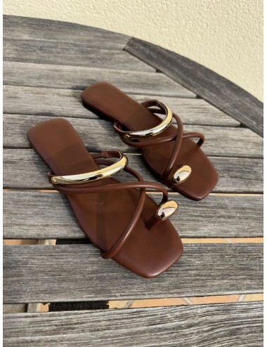 Sandalias con detalle dorado Vernazza Camel