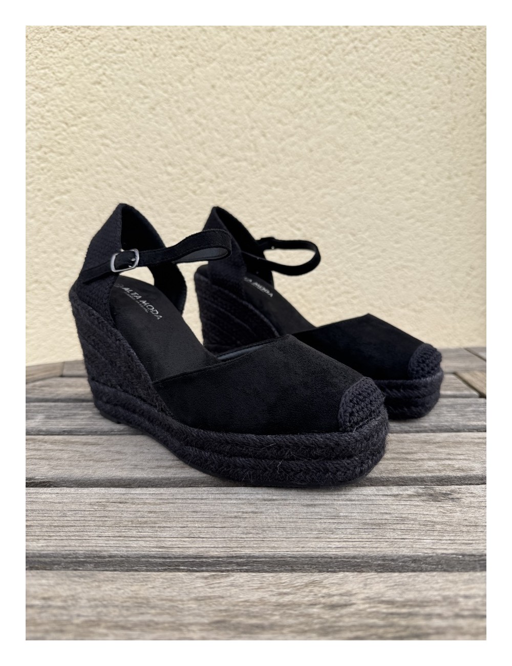 Sandalias con cuña Giugli Noir