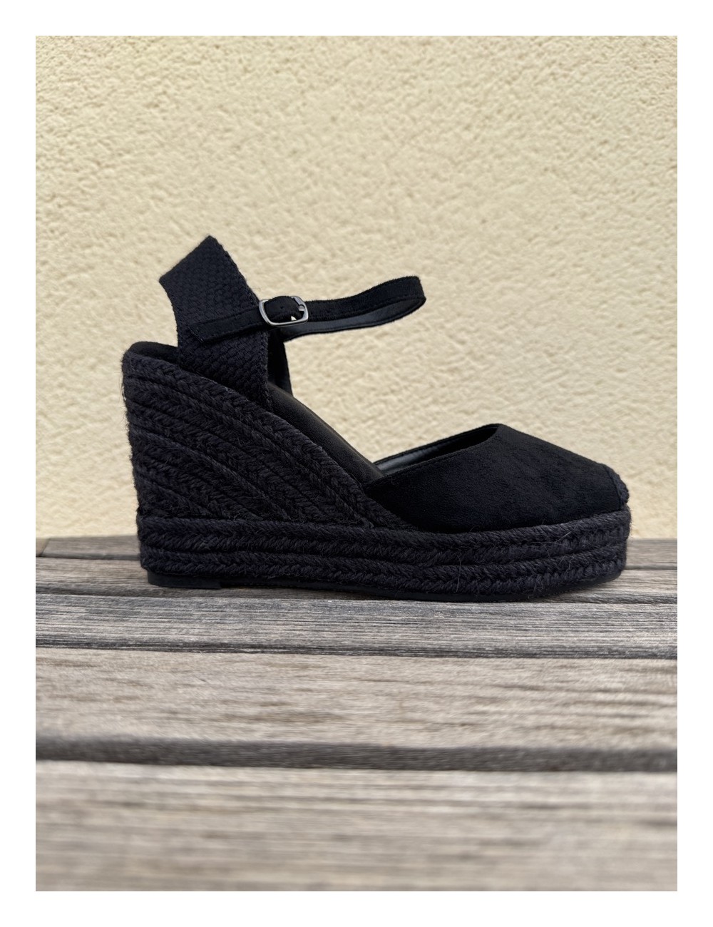 Sandalias con cuña Giugli Noir