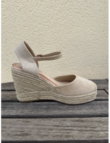 Sandalias con cuña Giugli Beige
