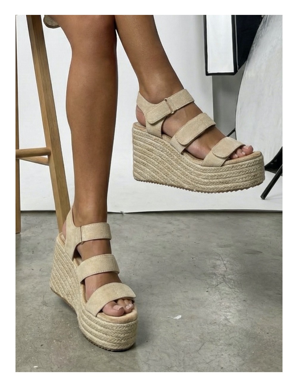 Sandalias con Cuña altas Aprilia Beige