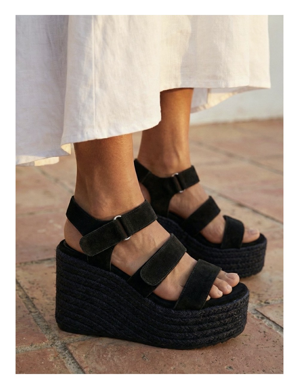 Sandalias con Cuña altas Aprilia Noir