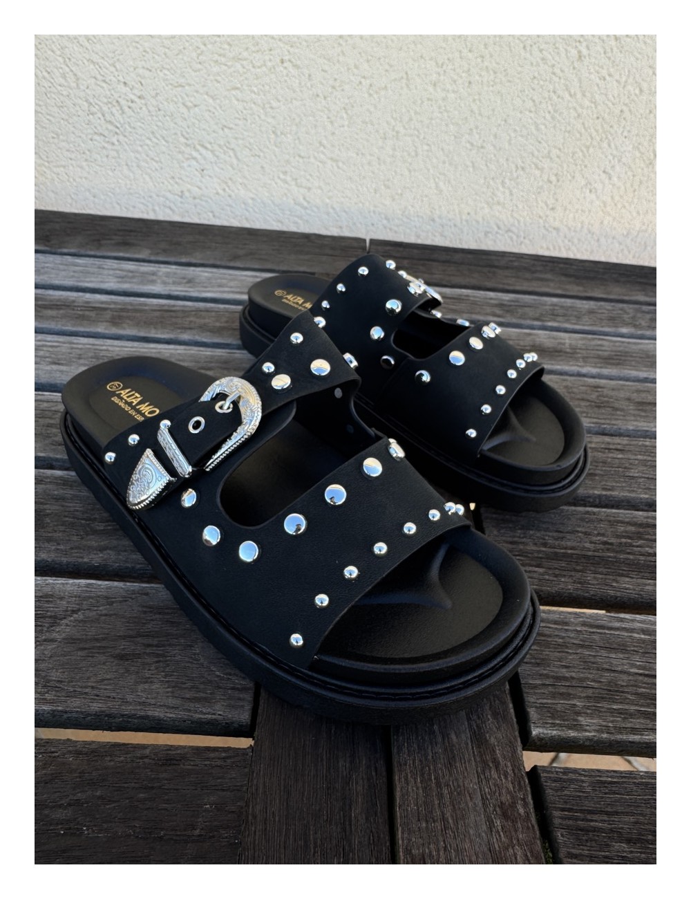 Sandalias con adornos Martina Noir