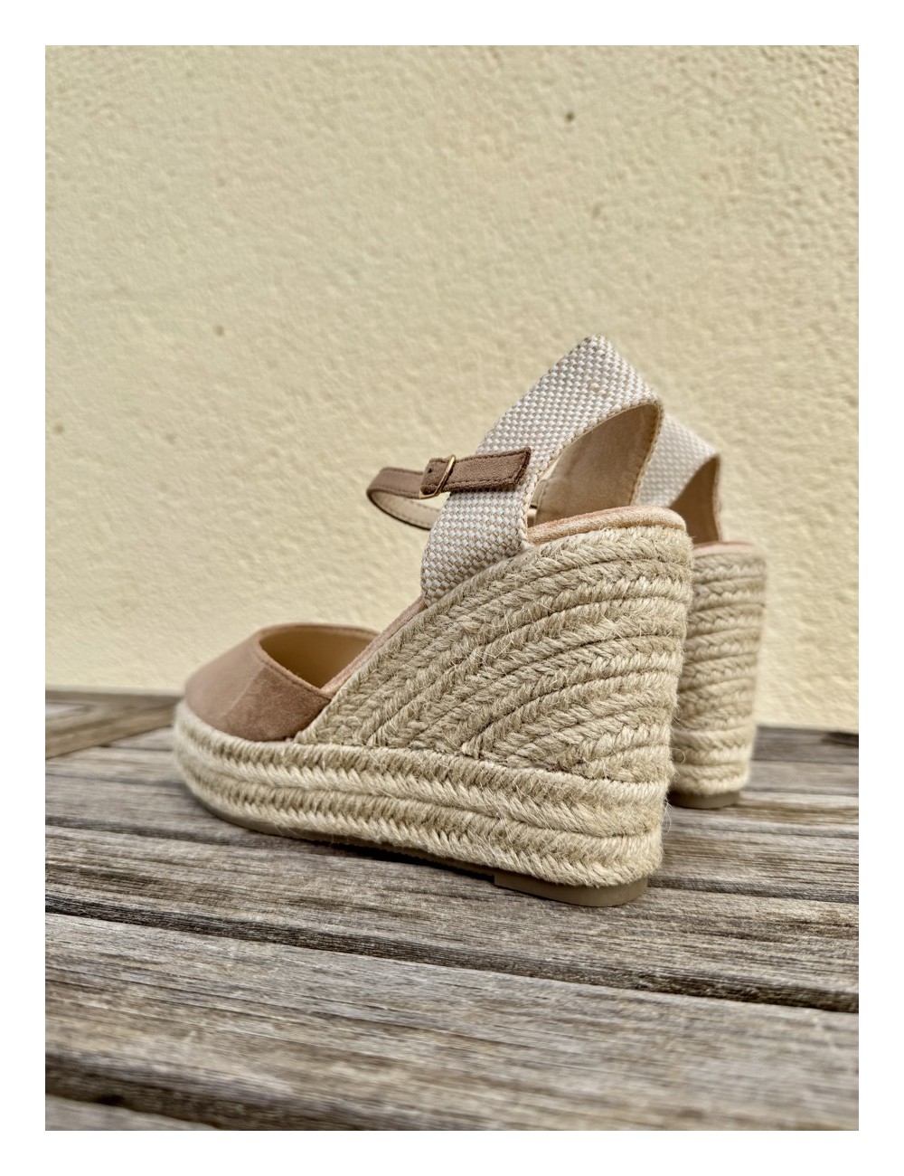 Sandalias con cuña Giugli Khaki