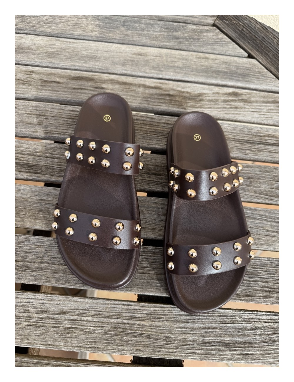 Sandalia Urban Tachuelas Bova Brown