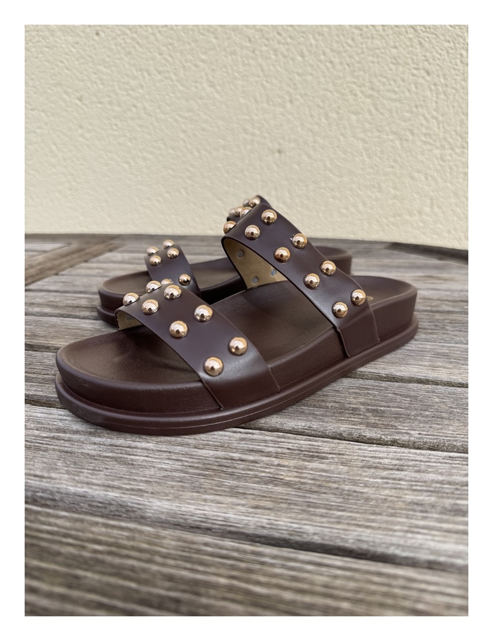 Sandalia Urban Tachuelas Bova Brown