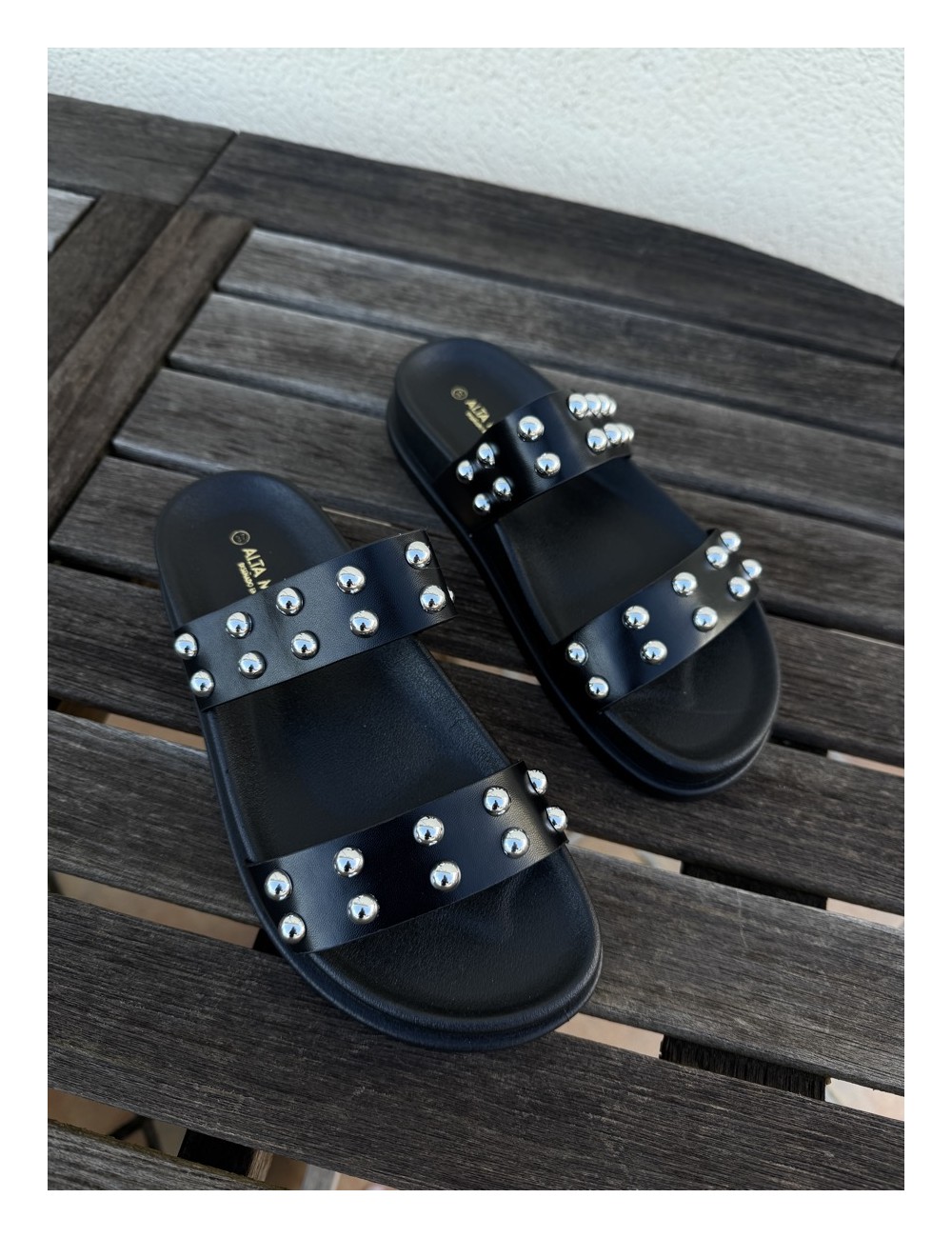 Sandalia Urban Tachuelas Bova Noir