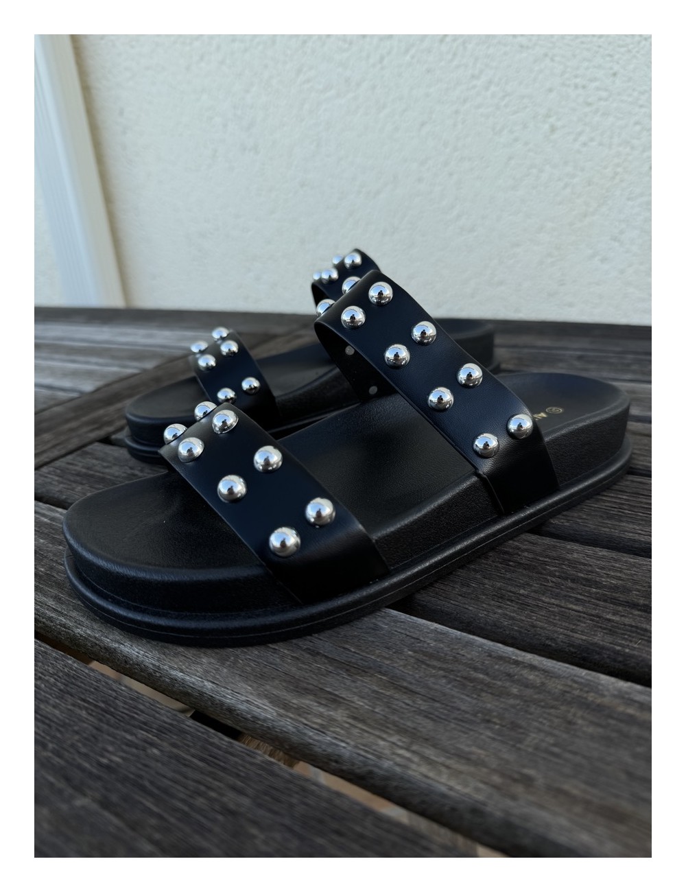 Sandalia Urban Tachuelas Bova Noir