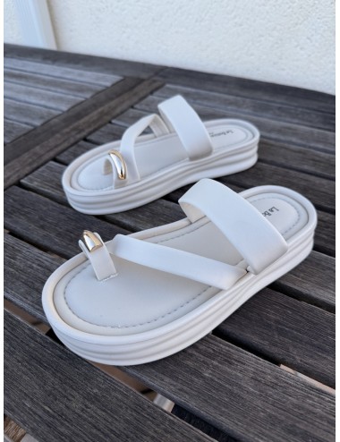 Sandalias de Plataforma con Anillo Dorado Caorla Beige