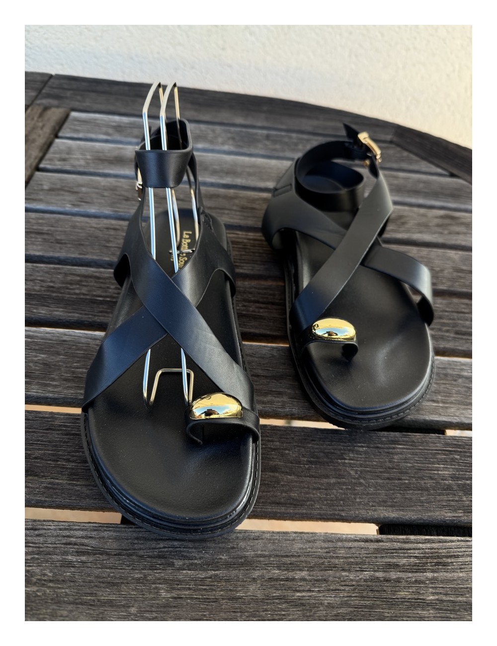 Sandalias Romanas con Anillo Doradas Alpi Noir