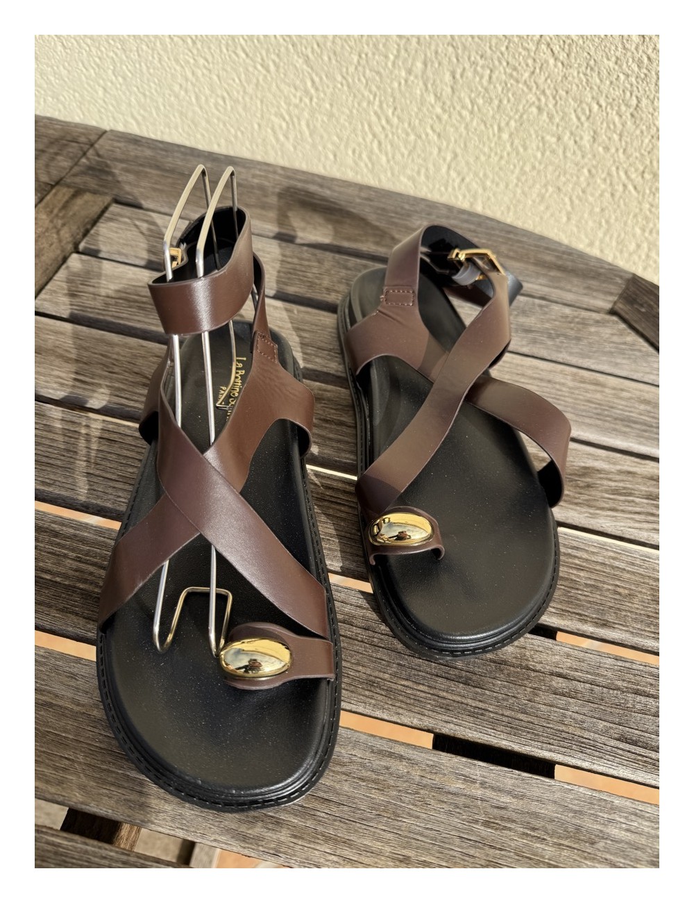 Sandalias Romanas con Anillo Doradas Alpi Brown