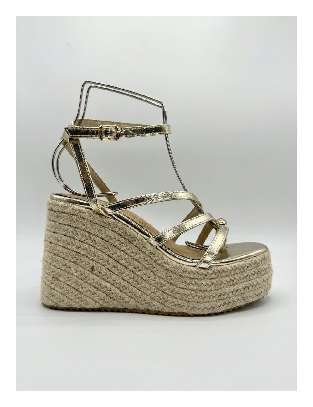 Sandalias con cuña Menfi Gold