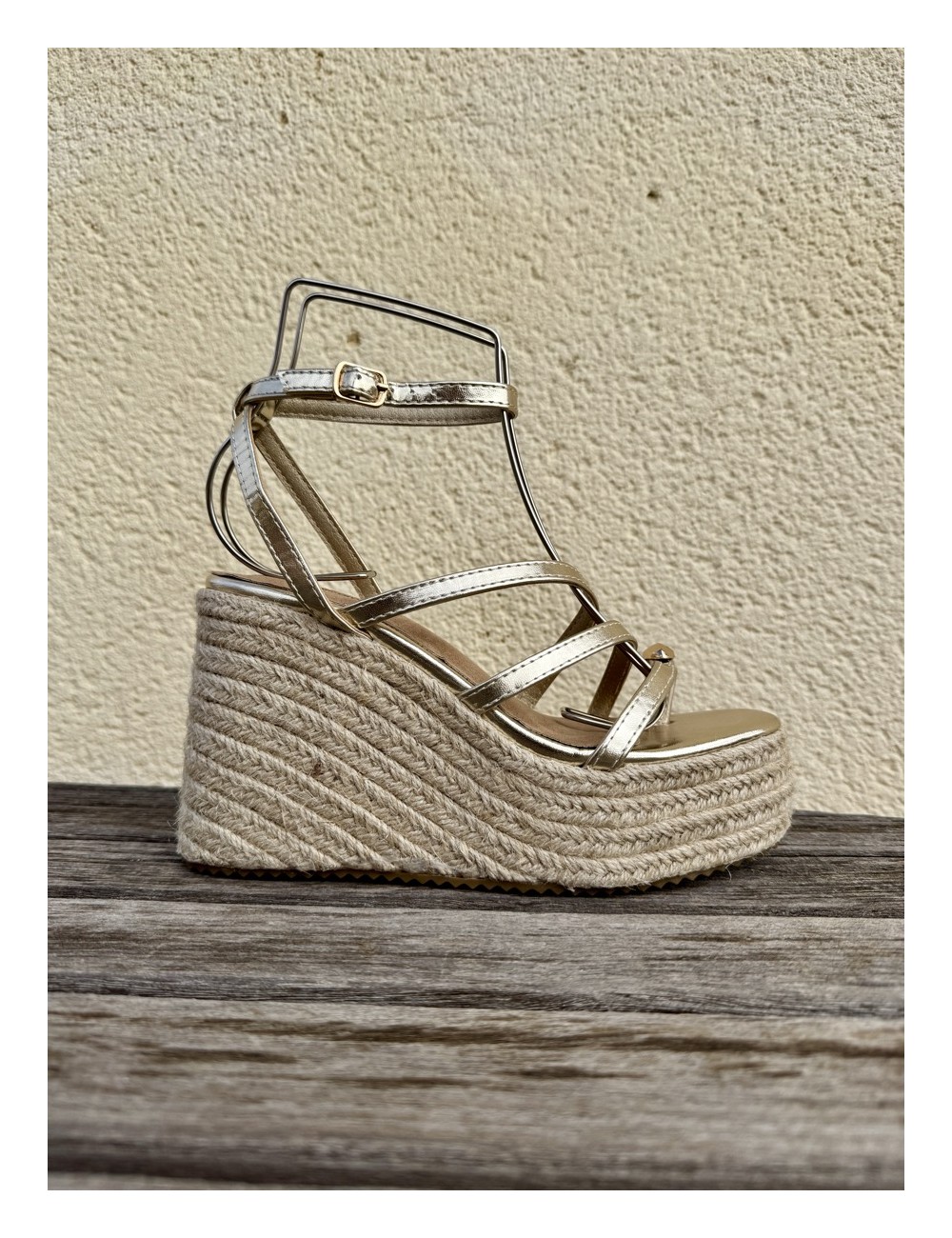 Sandalias de esparto y plataforma Elia Gold