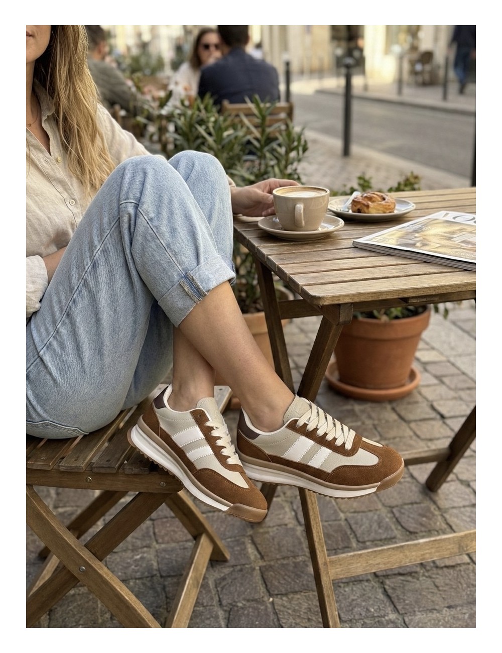 Tenis retro marrón y beige rayas blancas Fasano