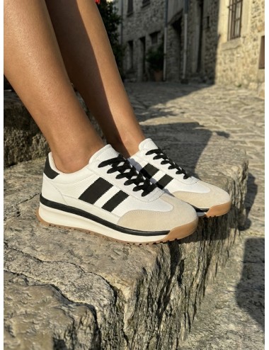 Tenis retro blancas rayas negras Fasano