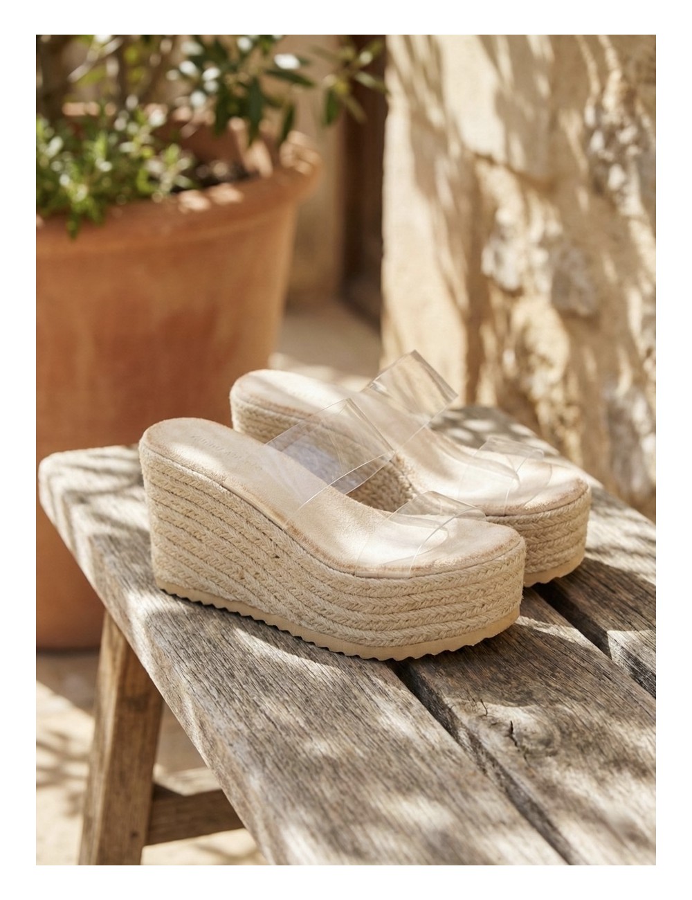 Cuñas de Tiras Transparentes con Plataforma Asola Beige