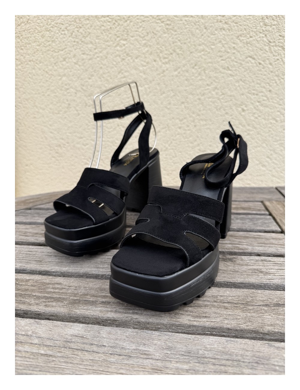 Sandalias de tacon Mirla Noir