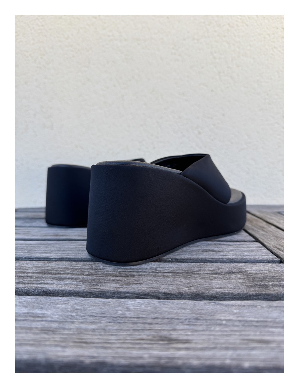 Sandalias con plataforma Agnata Noir