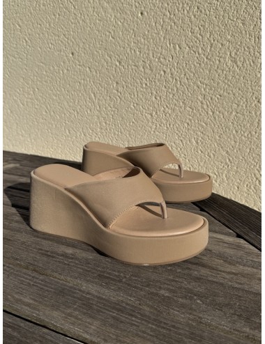 Sandalias con plataforma Agnata Beige