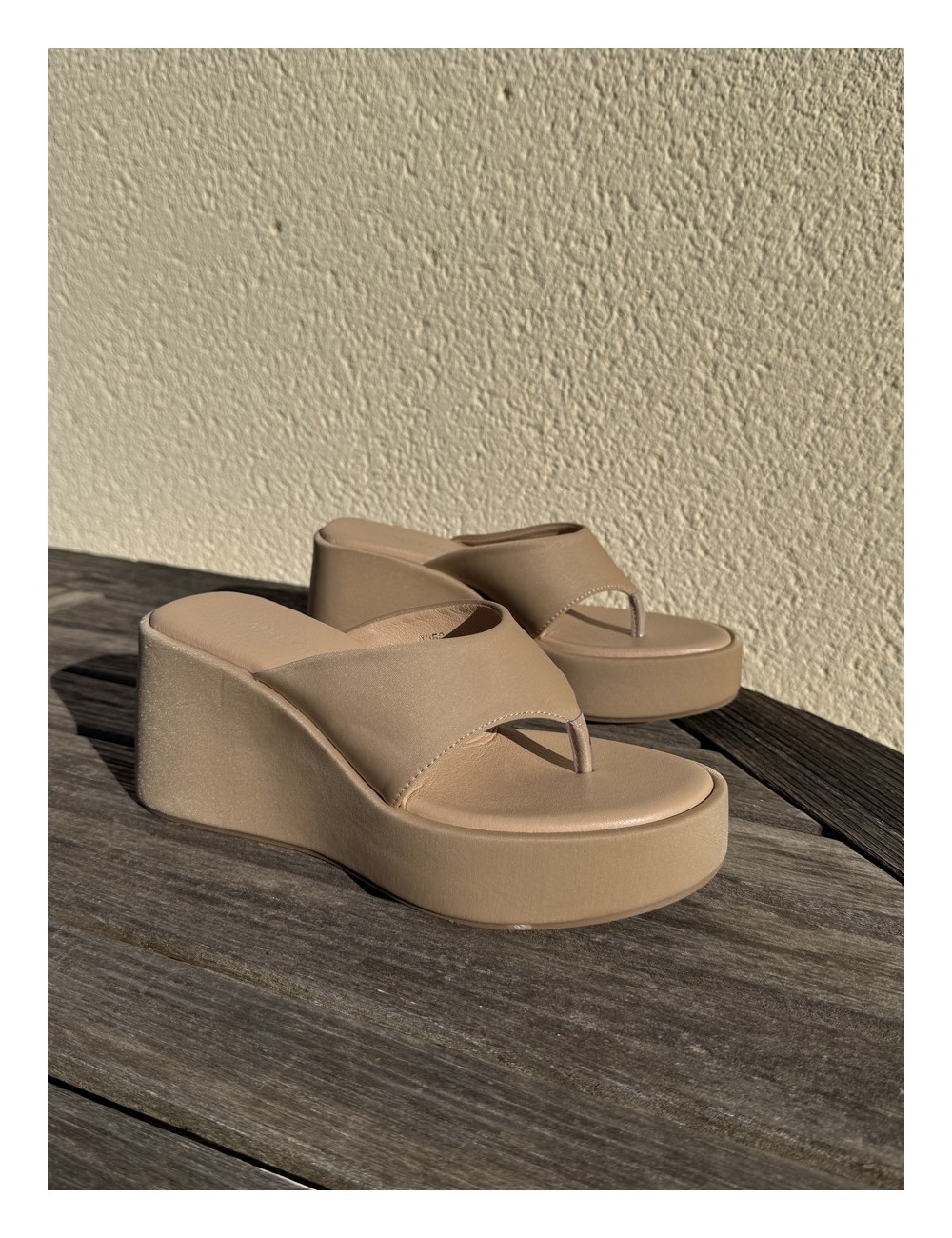 Sandalias con plataforma Agnata Beige