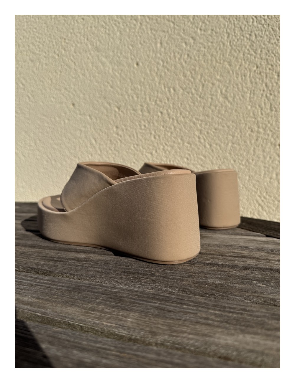 Sandalias con plataforma Agnata Beige