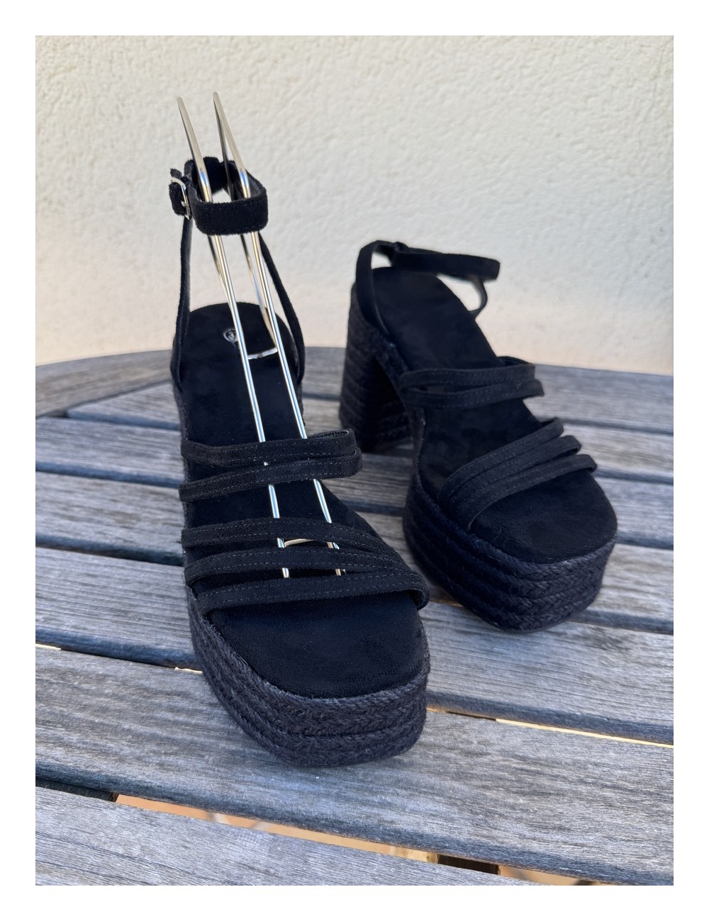 Sandalias de Tacón con Tiras Andria Noir