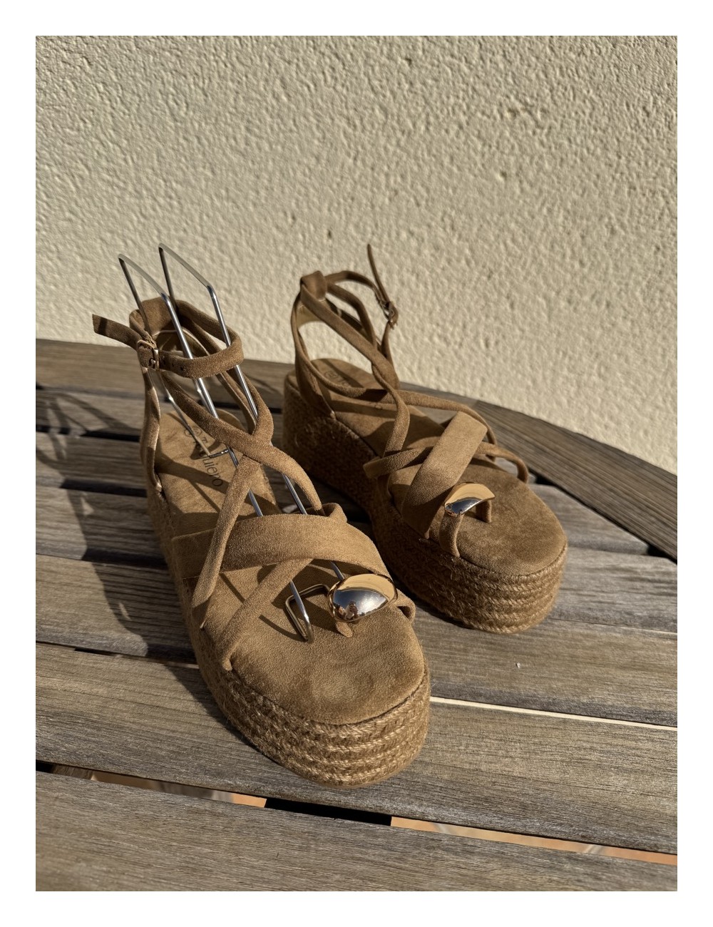 Sandalias con plataforma y anillo Luras Khaki
