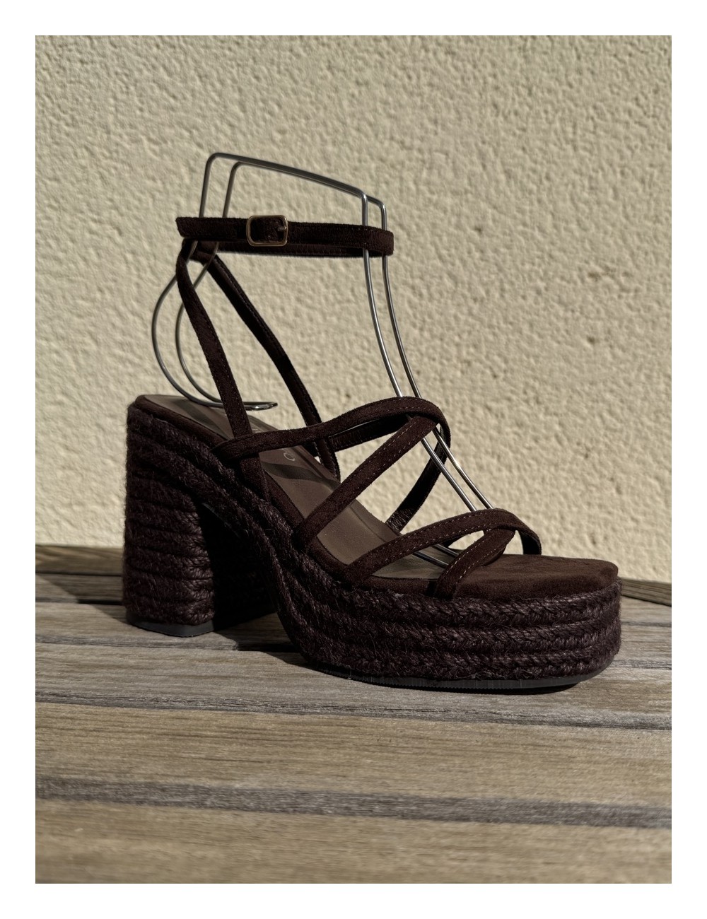 Sandalias de tacon y tiras Lula Brown