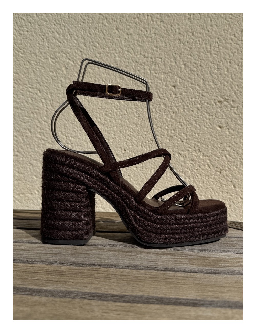 Sandalias de tacon y tiras Lula Brown