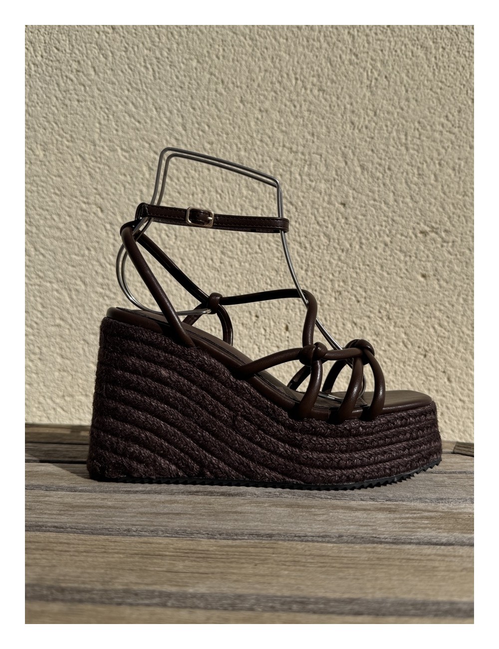 Sandalias con cuña Onani Brown