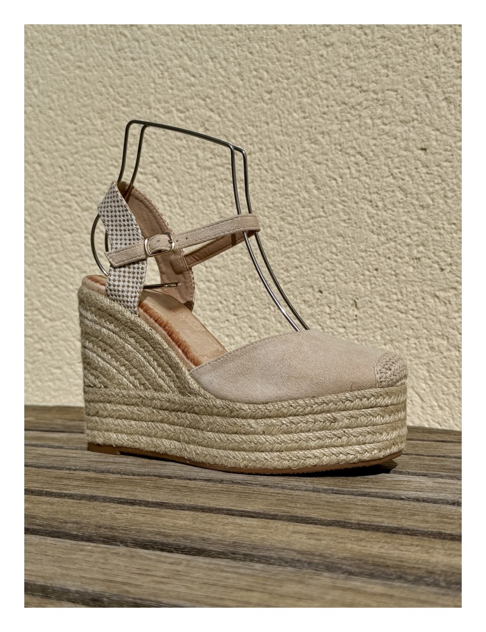 Sandalias con cuñas altas Loiri Beige