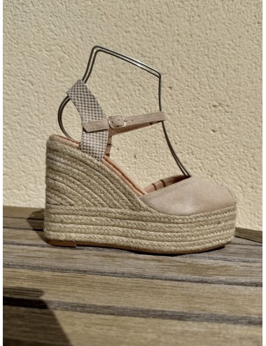 Sandalias con cuñas altas Loiri Beige