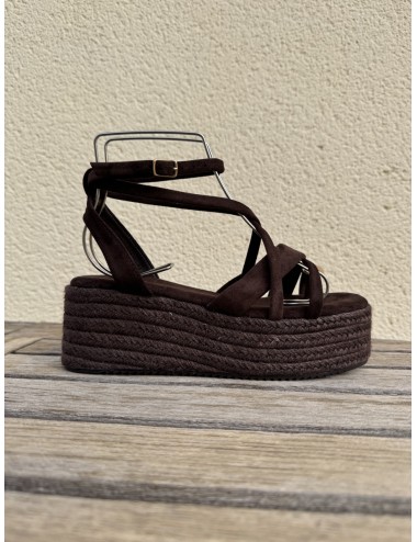 Sandalias con plataforma y anillo Luras Coffe