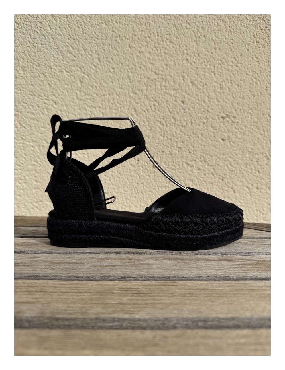 Alpargatas con cintas a la pierna Altara Noir