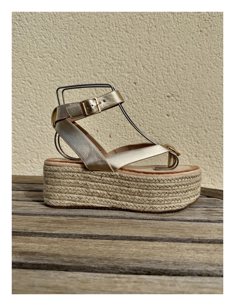 Sandalias con plataforma Paolo Gold