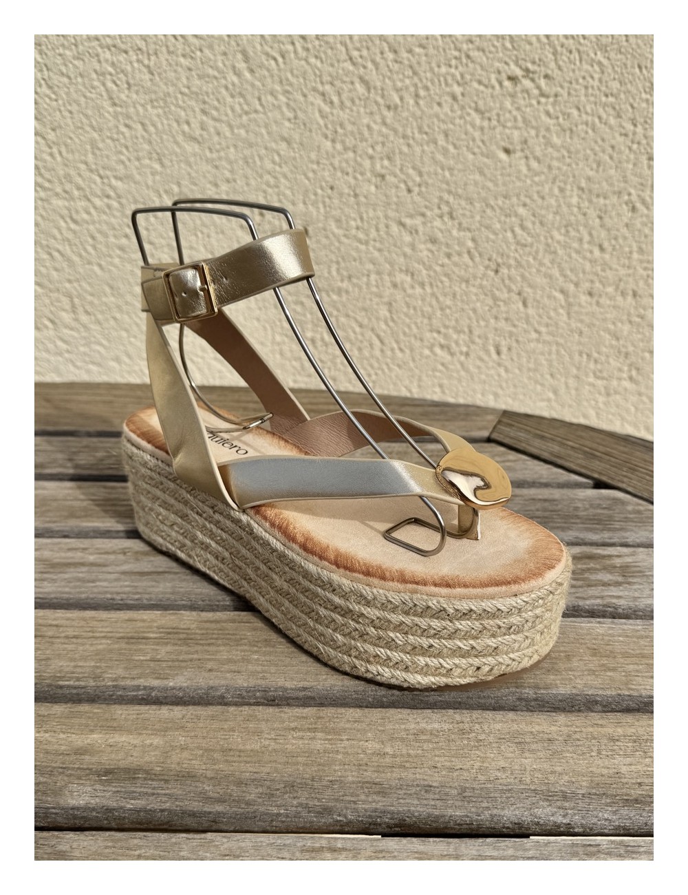 Sandalias con plataforma Paolo Gold
