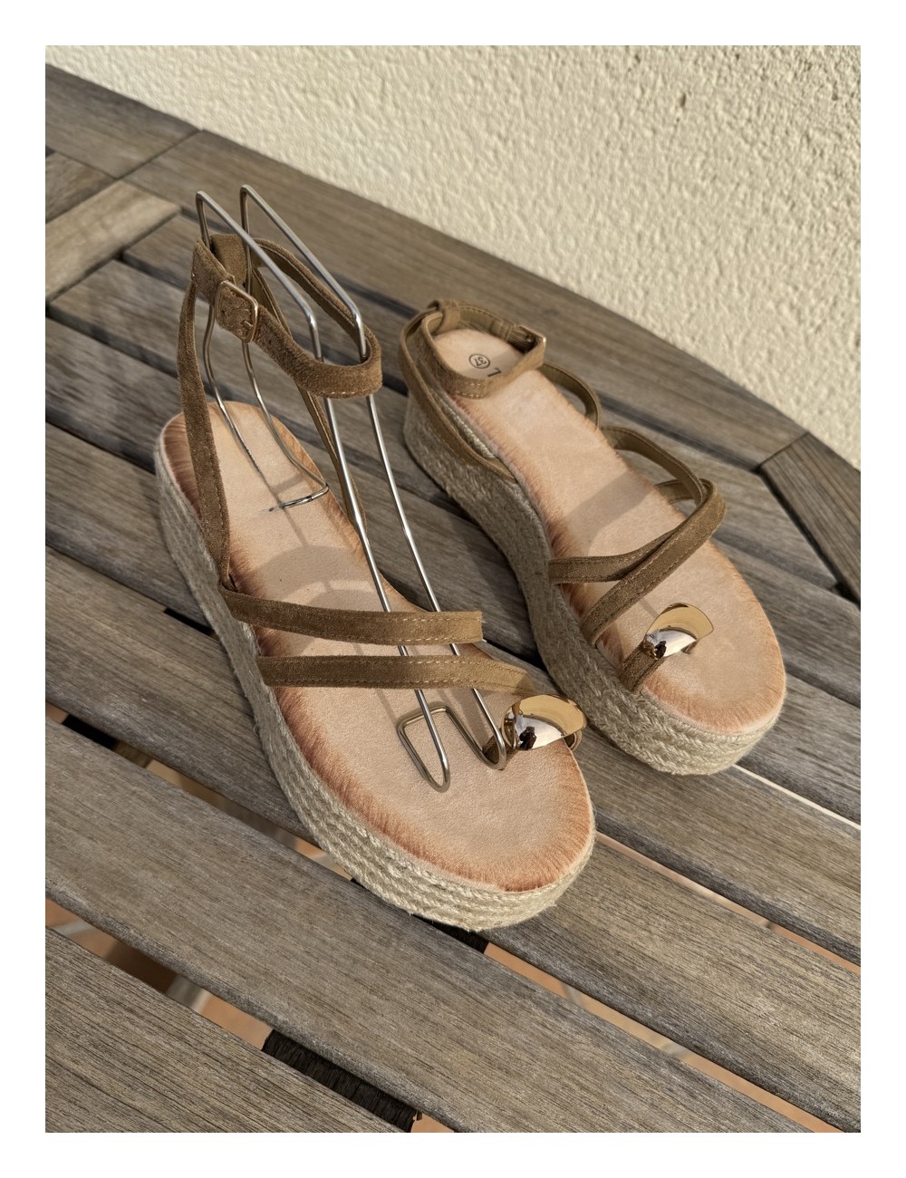 Sandalias con plataforma de esparto Enas Khaki