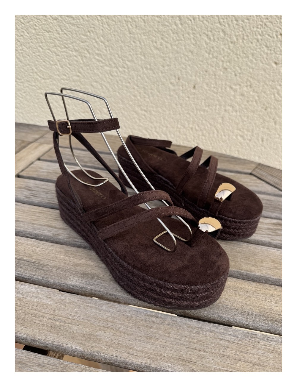 Sandalias con plataforma de esparto Enas Brown